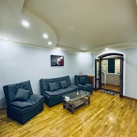 Classic Family Apart In The Center With 4 Rooms Taşkent Dış mekan fotoğraf
