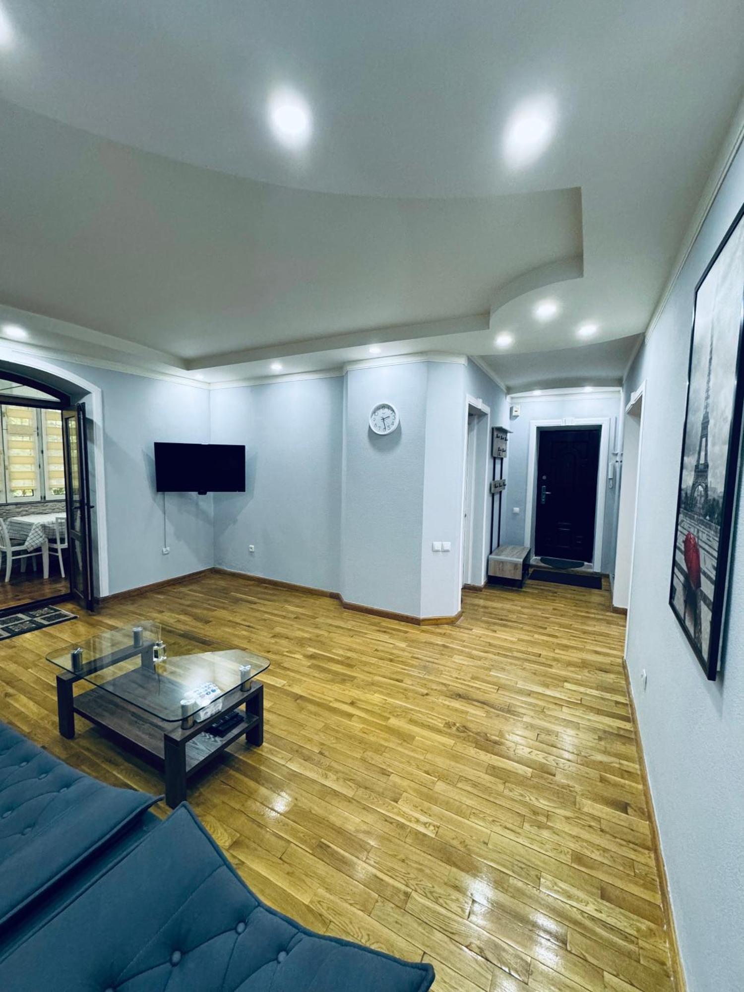 Classic Family Apart In The Center With 4 Rooms Taşkent Dış mekan fotoğraf