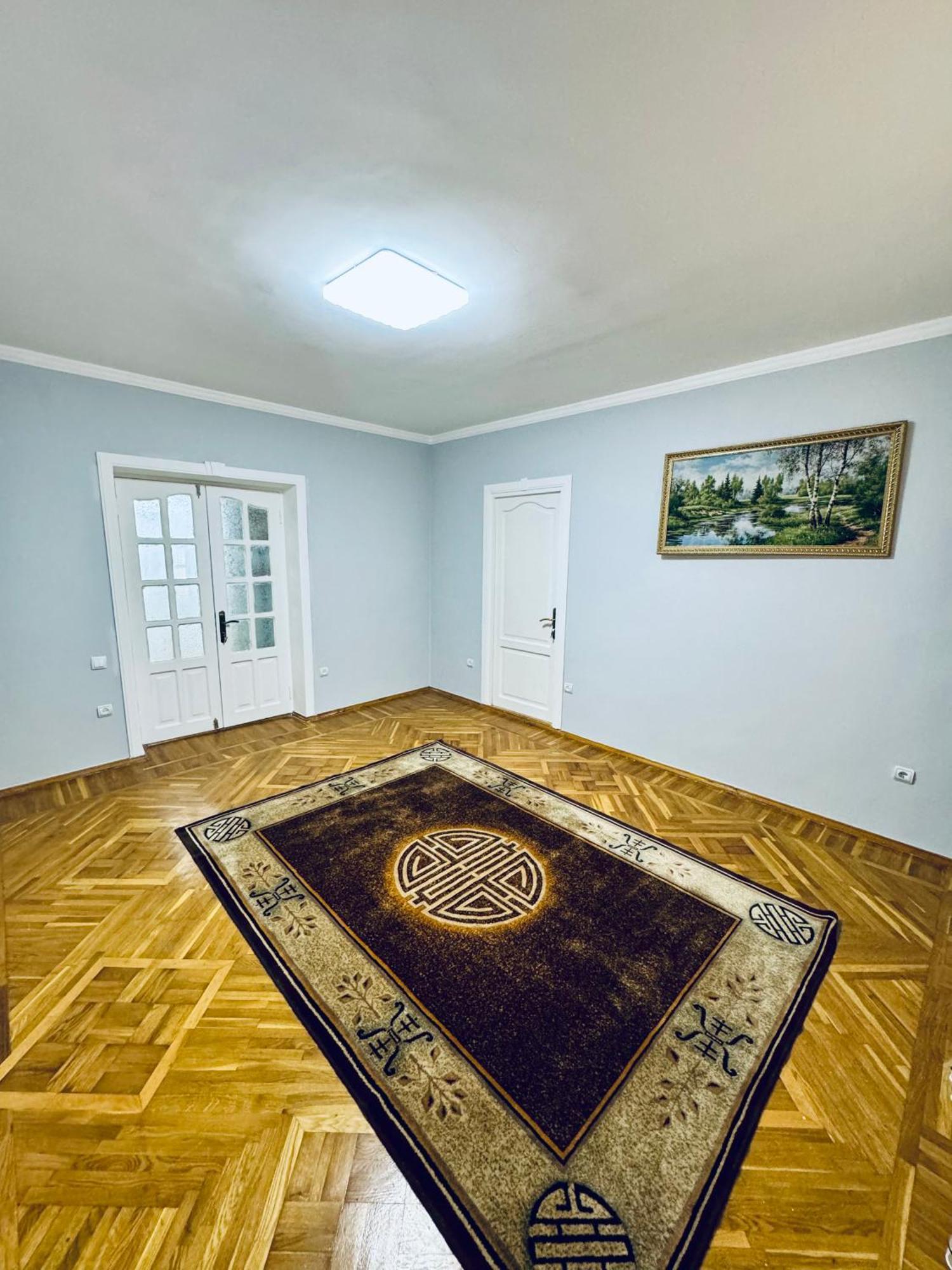 Classic Family Apart In The Center With 4 Rooms Taşkent Dış mekan fotoğraf